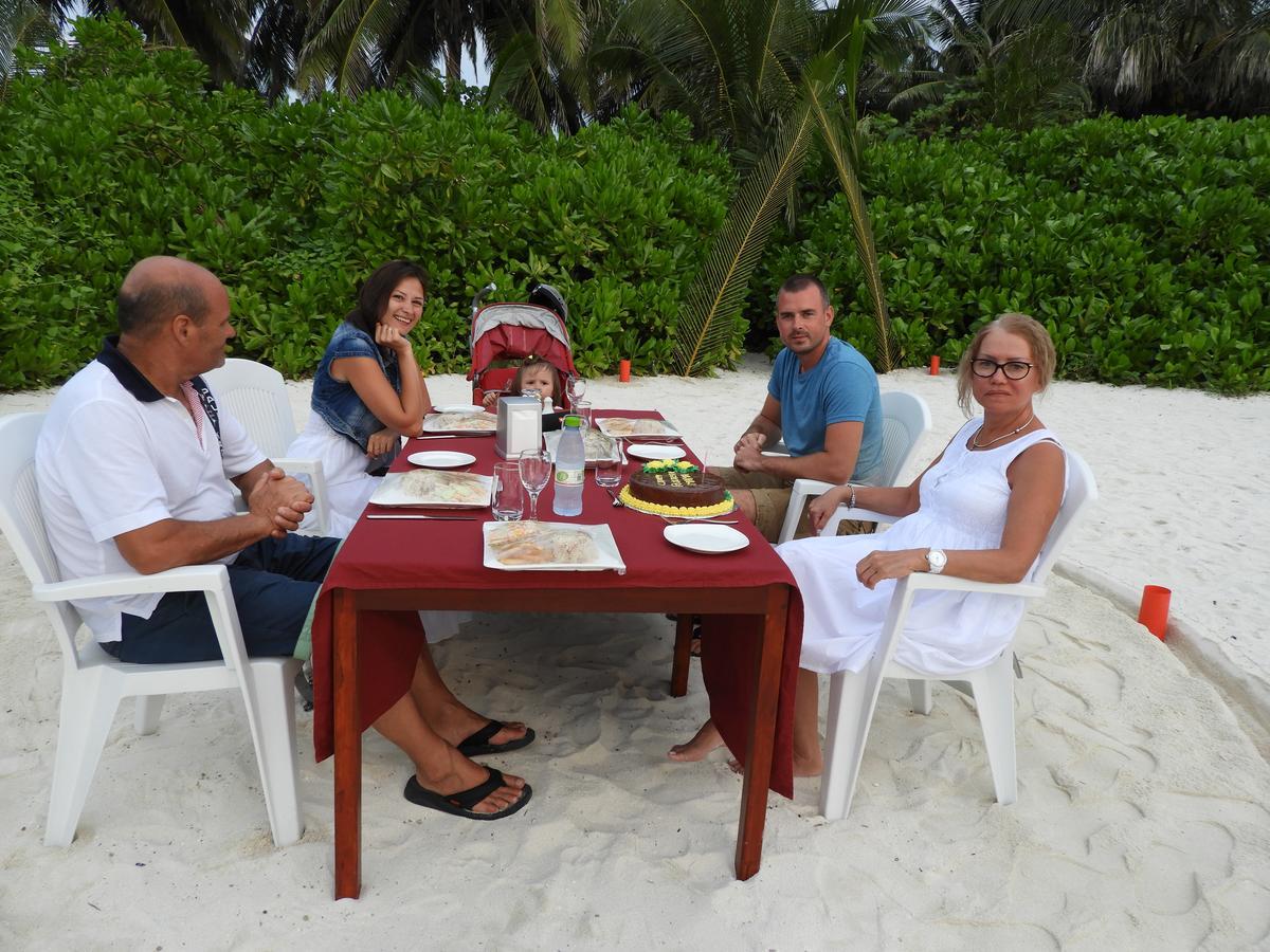 Summer Inn Thoddoo Exterior foto